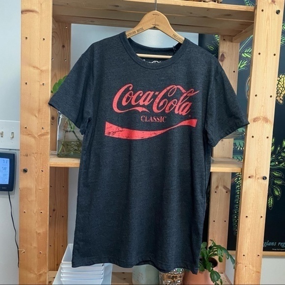 Chaser Coca Cola Classic Gray Tee with Red Logo M - Picture 2 of 13